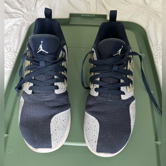 Jordan Shoes - Picture 2 of 5